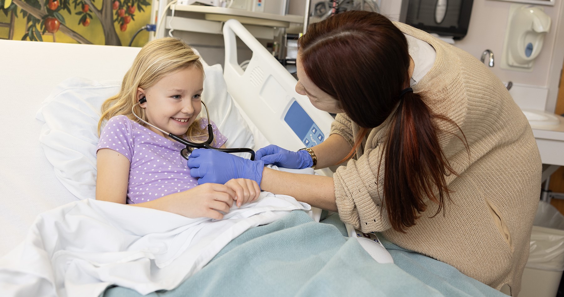 Resident and patient discuss case